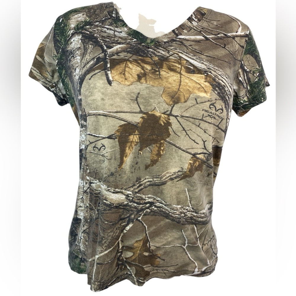 Game Winner Realtree Camo Short Sleeve V-Neck T Shirt Women’s Medium